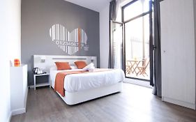 بيت ضيافة هوستال لايف برشلونة